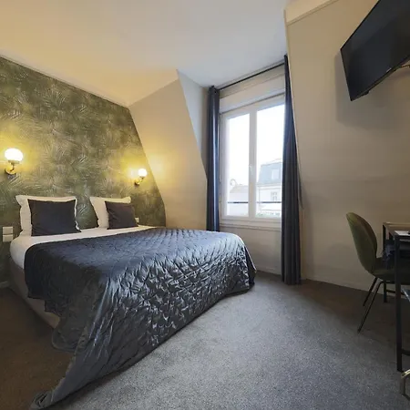 Hotel Azur 2*