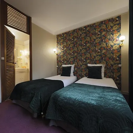 Hotel Azur 2*