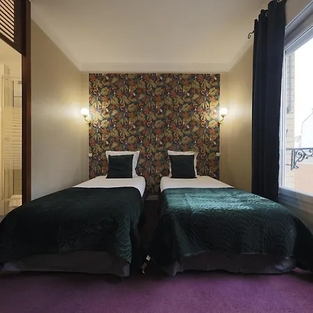 Hotel Azur 2*