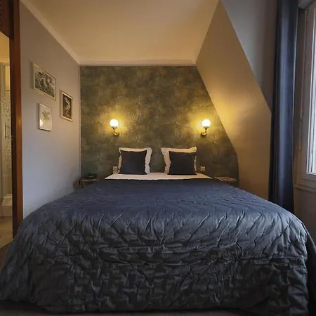 Azur 2* Reims