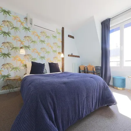 Hotel Azur 2*